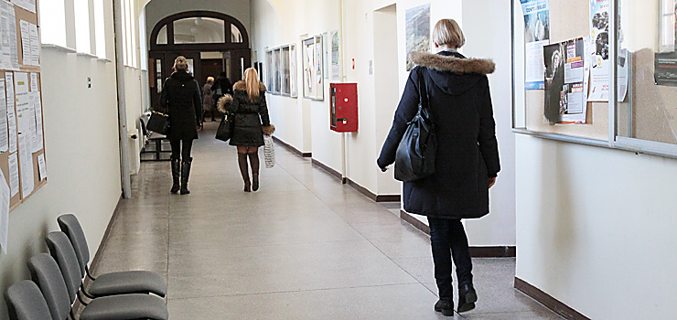 Miejscy urzędnicy poddawani ocenie i kontroli. Kto i w jaki sposób ocenia ich pracę?