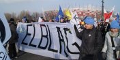 Elblski oddzia KOD-u wsrd manifestujcych w Warszawie. Zobacz fotoreporta 