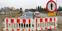 Bdzie asfaltowa cieka rowerowa i nowy chodnik. Zobacz, co si dzieje na Krlewieckiej