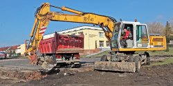 Ruszyła budowa pierwszego w mieście Orlika lekkoatletycznego. Zobacz, jak będzie wyglądał