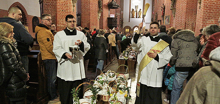 Święcenie wielkanocnych pokarmów. Zobacz zdjęcia z Katedry św. Mikołaja