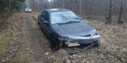 Pijany gimnazjalista ukrad� samoch�d i spowodowa� kolizj�. Zobacz film z monitoringu