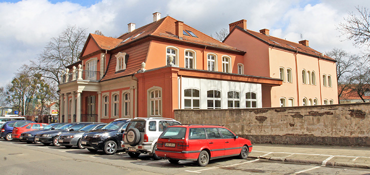 Z zabytkowego pałacyku zniknęły rusztowania. Czy to koniec tajemniczej inwestycji Jańskiego?