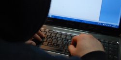 Haker „Abdul” zaatakowa� elbl�skie firmy. Informatycy bezradnie rozk�adali r�ce