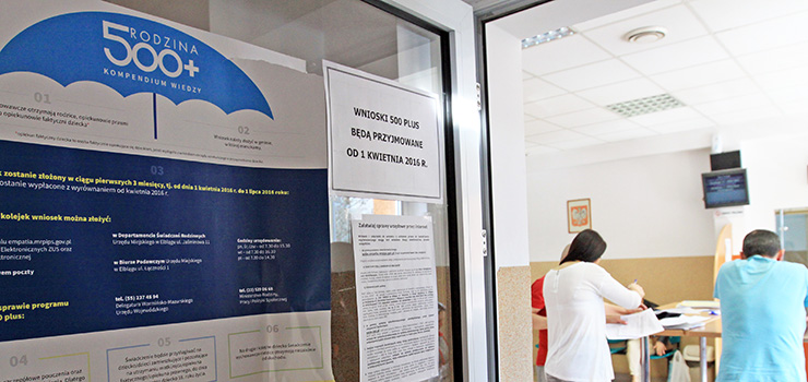 Spore zainteresowanie programem "Rodzina 500 plus". W Elblągu złożono już ponad 2 tys. wniosków