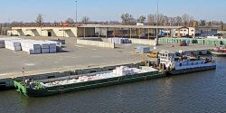 Zarzd Portu Morskiego przejmie bez przetargu terminal na Radomskiej i basen jachtowy Bryzy