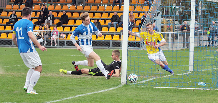 Olimpia Elbląg pokonała Wissę Szczuczyn. Kolejny słaby mecz elblążan