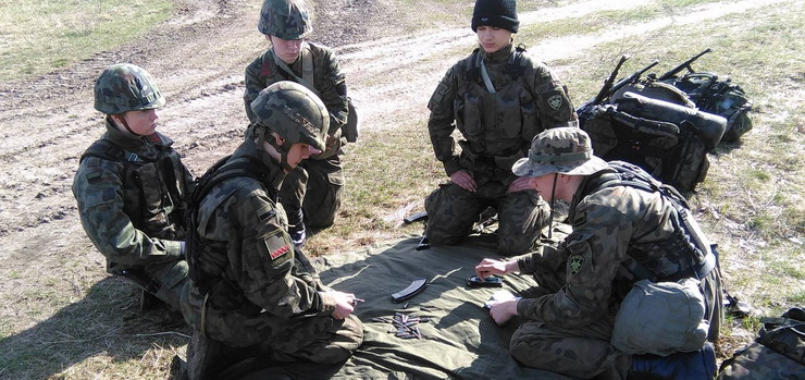 MON uzbroi elbląskie grupy paramilitarne