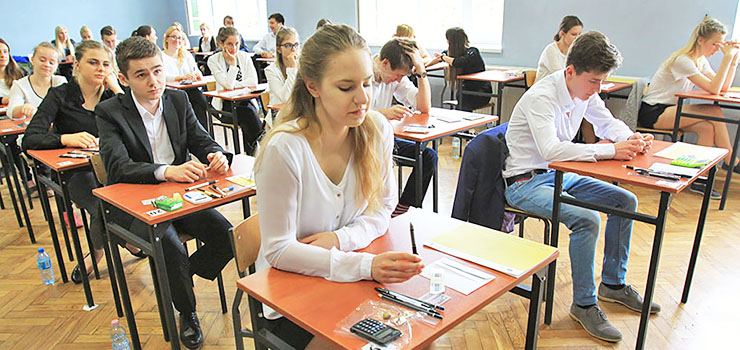 Dzi maturzyci mierz si z kolejnym egzaminem. "Po biologii mona si wszystkiego spodziewa"