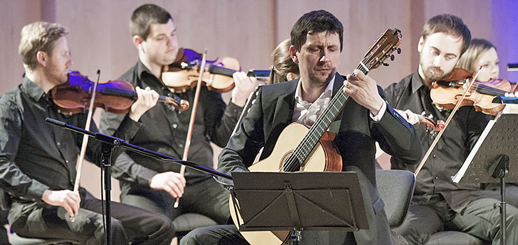 Koncert Tomasza Zawieruchy zainaugurował IV edycję Ogólnopolskich Spotkań Gitarowych