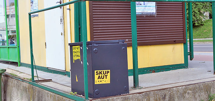 Nielegalne reklamy zalały nasze miasto. Czy wkrótce to się zmieni?