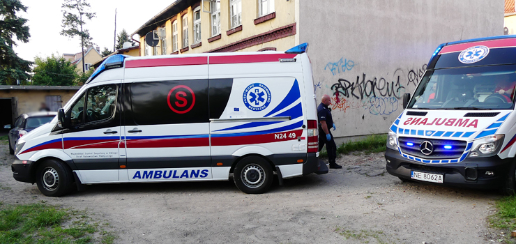 Wiejska: zatrzymanie z uyciem broni palnej. Agresywny mczyzna zrani noem policjantk!