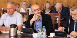 Poczenia szpitali jeszcze nie bdzie. Radni PiS zawnioskowali o zdjcie uchway z sesji