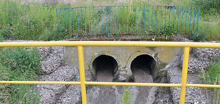 Tragedia przy Mazurskiej. 61-letnia kobieta utonęła w Babicy