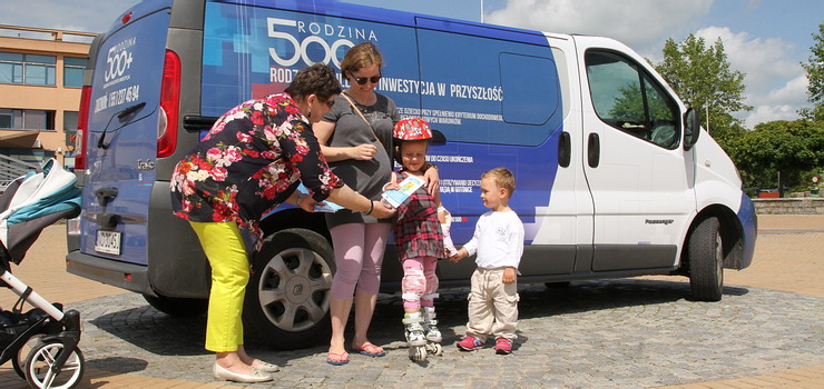 Bus 500plus odwiedził Elbląg. O co pytali urzędników elblążanie?