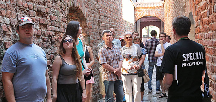 Po starówce śladem elbląskiego browarnictwa. Zobacz zdjęcia z Piwnego Spaceru ze Specjalem