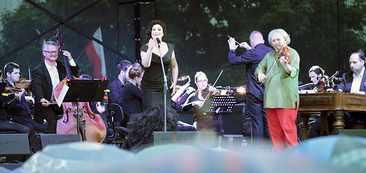 Mimo deszczu koncert si odby. Melomani zachwyceni Krain Barona Cygaskiego