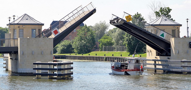 Kosztowna atrakcja. Ile pieniędzy pochłonie utrzymanie mostów zwodzonych na Starówce?