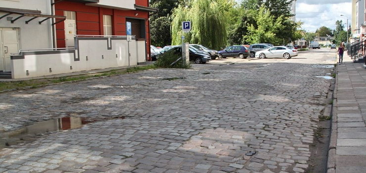 Nierówności, wyboje i kałuże. Czy ul. Studzienna doczeka się przebudowy?