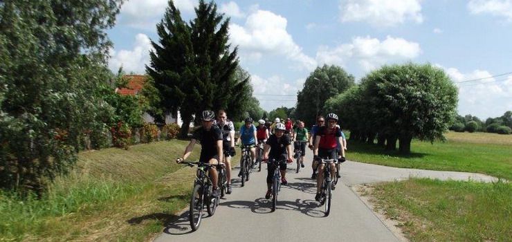 Do Baantarni i na Modrzewin rowerami
