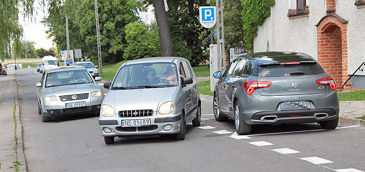 Od dziś jazda po Bulwarze tylko w jednym kierunku. Kierowcy mimo to jeżdżą pod prąd i na pamięć
