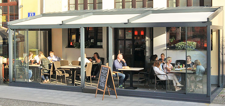 Tego w Elblągu jeszcze nie było. Przy restauracji Oliwka działa całoroczny ogródek!