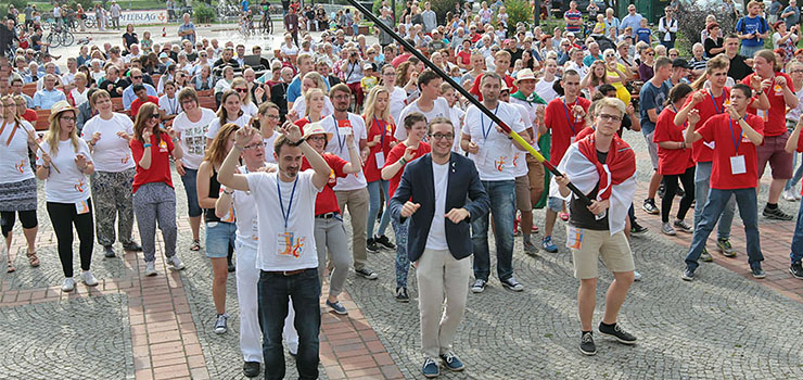 "Jesteśmy tu, aby pokazać ludziom, jak życie z Bogiem może być zwariowane"
