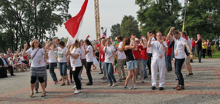 Ponad 300 elblan pojechao na DM. Ks. Skibicki: „Wszystkie suby s tu postawione w najwyszej gotowoci"