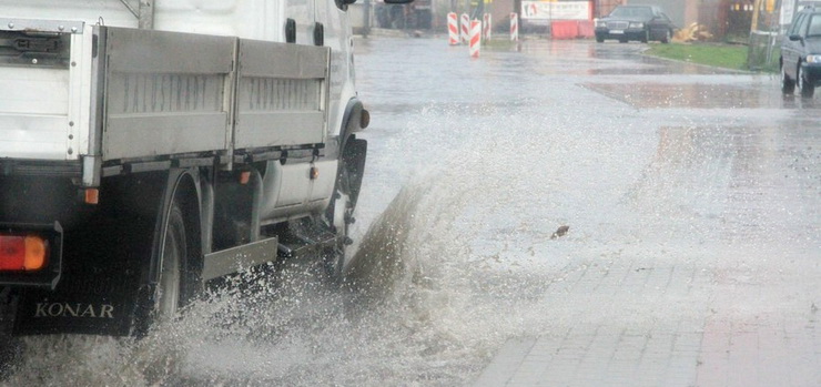 Silne burze z gradem niemal w całej Polsce. Czy ominą nasze województwo?