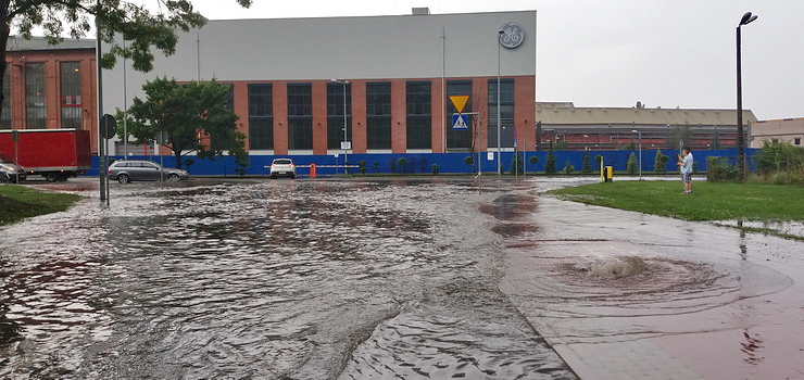 "Oberwanie chmury to mało powiedziane. Lało tak mocno, że bałam się, że spowoduje wypadek"