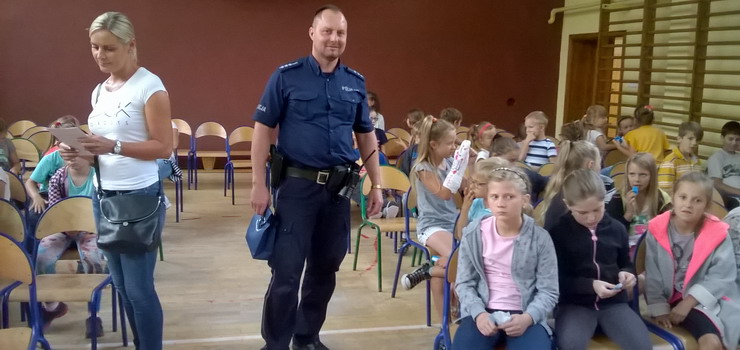 Kontrolowali pkolonie i edukowali dzieci 