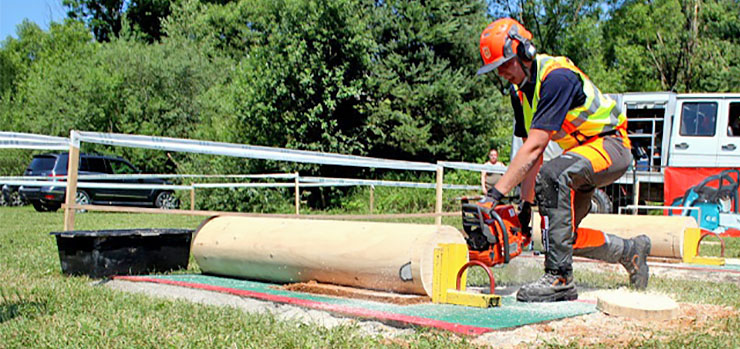Drwal z Elbląga przygotowuje się do mistrzostw świata. Liczymy na to, że wytnie przeciwników