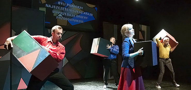 "Dla mnie było to swego rodzaju memento". Za  nami premiera "Nie wszystko czerwone"