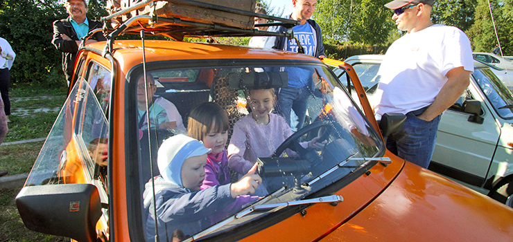 Klasyczne auta ponownie zawitały pod Górę Chrobrego. Zobacz zdjęcia ze spotkania