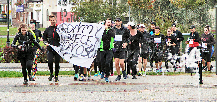 "Biegnę dla kobiet". Nietypowy Czarny Protest w Elblągu
