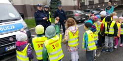 Zacz�� si� niebieski tydzie� dla przedszkolak�w. Policja i stra� miejska edukuje najm�odszych