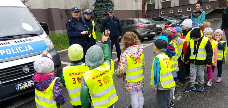 Zaczął się niebieski tydzień dla przedszkolaków. Policja i straż miejska edukuje najmłodszych