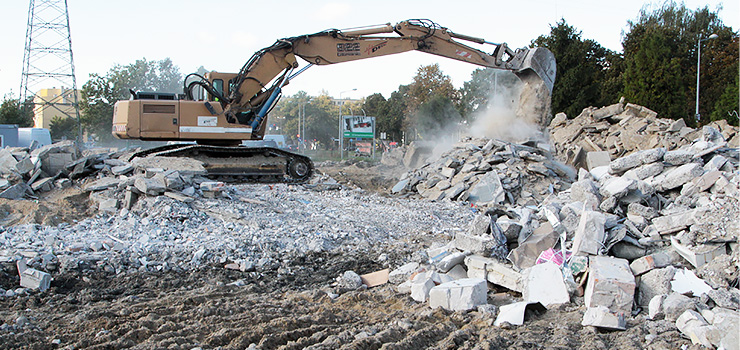 "Gregor" został zrównany z ziemią. Na jego miejscu powstanie... nowa stacja paliw