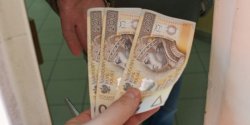 Uwaga na fa�szywego rehabilitanta i fa�szyw� pracownic� socjaln�. W Elbl�gu okradli starszego m�czyzn�!