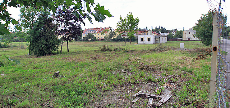 Zażarta walka o działkę na Sadowej. Nowe osiedle mieszkaniowe wybuduje deweloper z Mławy