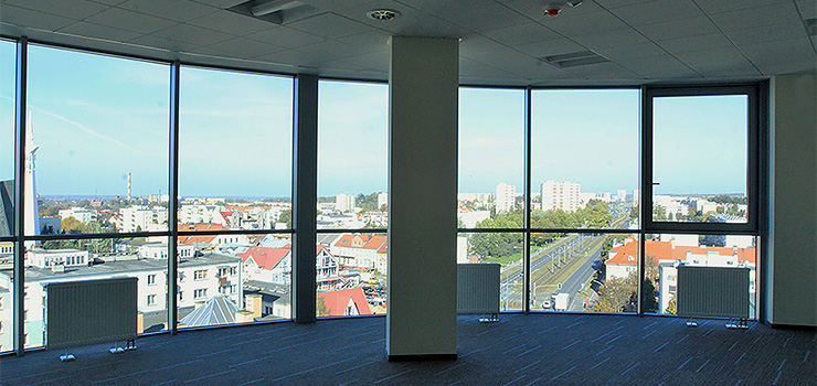 Takie widoki rozpościerać się będą z gabinetu prezesa. Zobacz najnowsze zdjęcia z budowy sądu