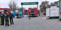 Podejrzany list w elblskim Urzdzie Celnym. Zarzdzono ewakuacj, 5 osb trafio do szpitala, a w rodku byy...