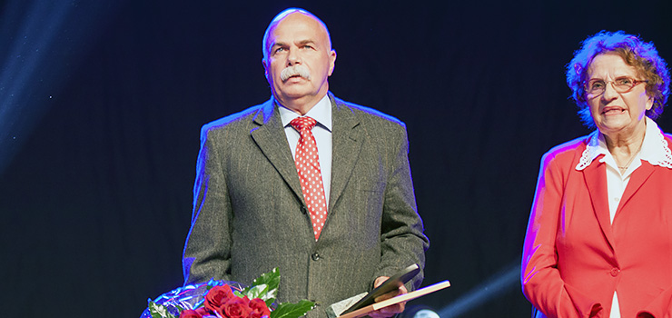 Statuetka Tuus poleci do Argentyny. Misjonarka uhonorowana nagrodą biskupa elbląskiego