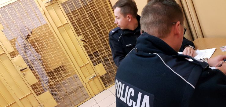 26-latek dotkliwie pobił swoją babkę. Kobieta miała obrażenia na całym ciele