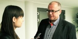 Tomasz �winiarski: Nie ma takiego szefa, kt�ry nie przyjdzie i nie b�dzie wprowadza� swoich pomys��w