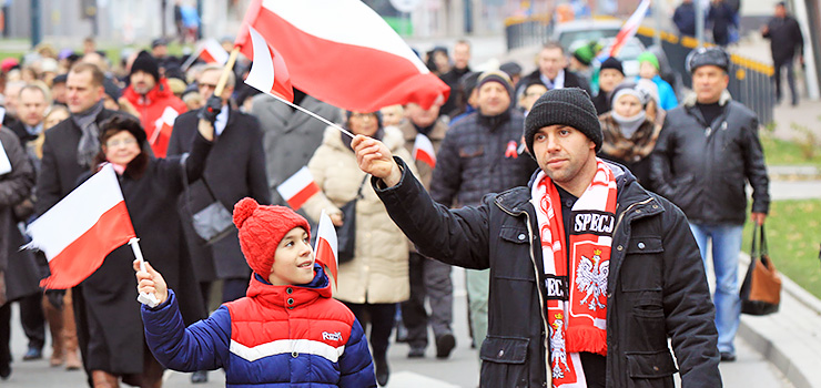 "Żyjemy w pięknym, wolnym kraju, cieszmy się z tego" Elblążanie świętują 11 listopada