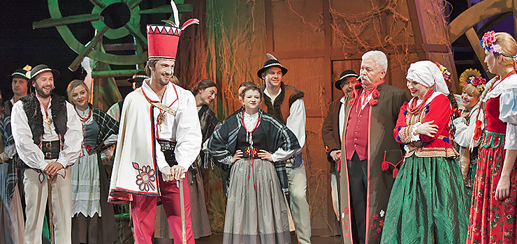 "Wysoko postawiliśmy sobie poprzeczkę". Zobacz zdjęcia z próby generalnej "Cud mniemany,czyli Krakowiacy i Górale"