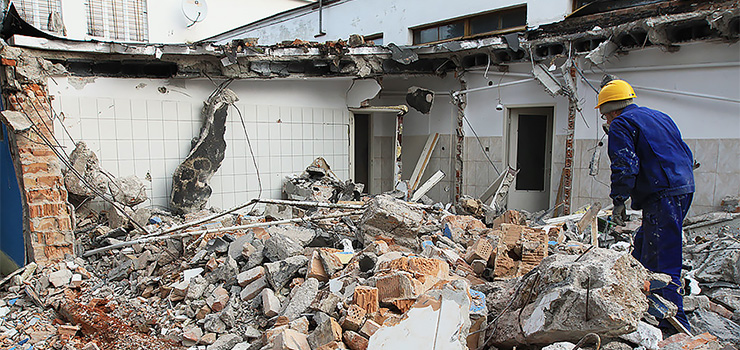 Budynek klubowy Olimpii zostanie w połowie wyburzony. Zobacz zdjęcia z jego rozbiórki