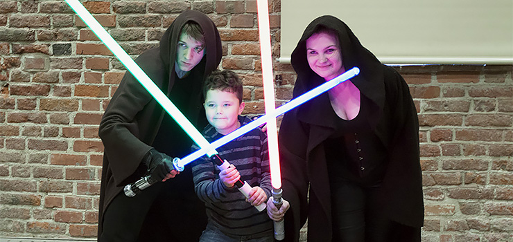 Przebudzenie mocy w Bibliotece Elbląskiej, czyli Mikołajki z Gwiezdnymi Wojnami