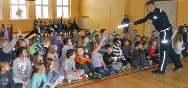 Odblaski, przepisy i znaki drogowe